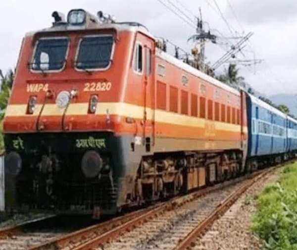 దక్షిణ రైల్వే రికార్డు విజయం