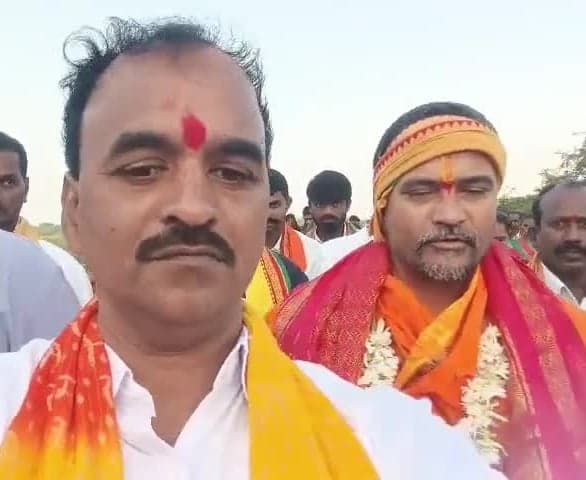 పెద్దాపూర్‌లో 8వ గిరి ప్రదక్షిణ ప్రారంభం - Udayam