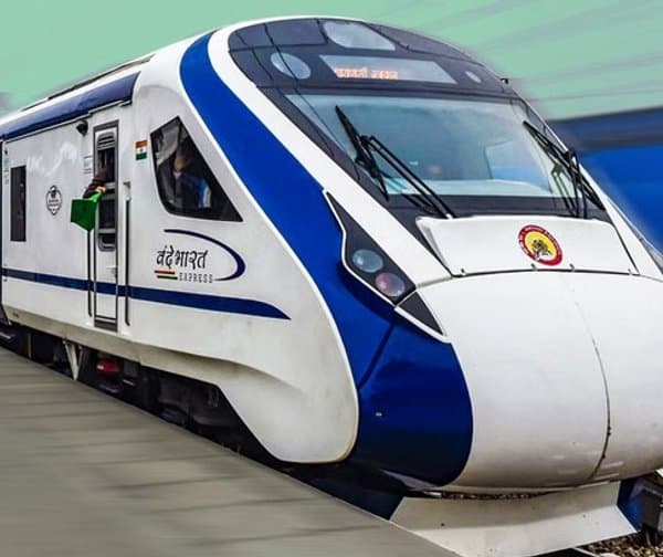 వందే భారత్ రైళ్ల రూట్లలో మార్పు
