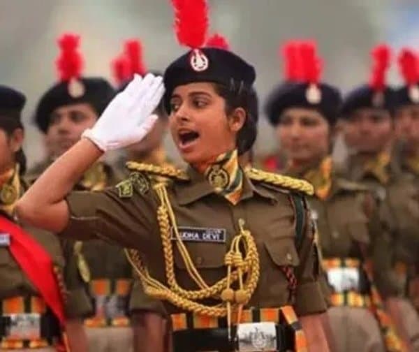 మహిళలకు భారత సైన్యంలో కొలువులు
