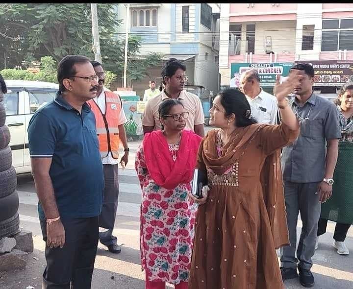 మల్కాజిగిరి సర్కిల్‌లో కమిషనర్‌ పర్యటన - Udayam