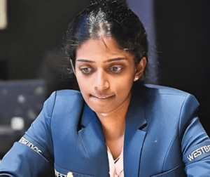 చదరంగంలో వైశాలి ‘చెక్’! టైటిల్‌కు అడుగు దూరంలో భారత స్టార్.. గుకేశ్‌తో సిందరోవ్ ప్రపంచ సమరం ఖరారు. - Udayam Digital