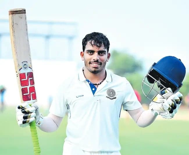 రాహుల్‌ శతకం.. ఆంధ్రకు ఆధిక్యం