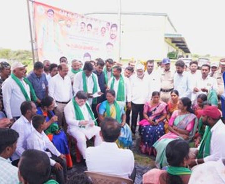 కోహెడ మార్కెట్‌లో రూ.1.61 కోట్ల అభివృద్ధి పనులకు శ్రీకారం - gallery image 2