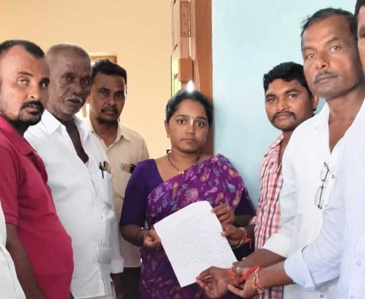 ‘నేతన్న సేవ’ దరఖాస్తులపై ఫిర్యాదు - Udayam
