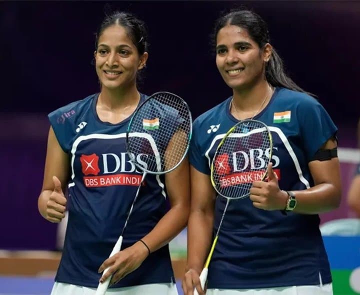 ప్రీక్వార్టర్స్‌లో త్రీసా-గాయత్రీ