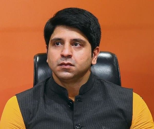 తృణమూల్‌ ముక్కలైన కాంగ్రెస్‌లా మారింది: షెహజాద్ - Udayam Digital