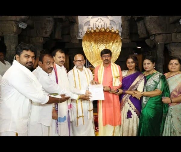 ఎస్వీ అన్నప్రసాదం ట్రస్టుకు విరాళం - Udayam Digital