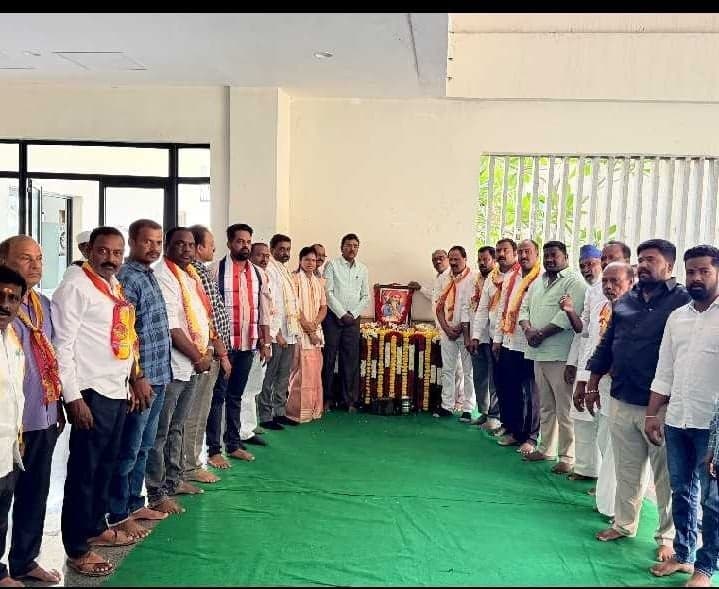 సాయన్న పోరాట స్ఫూర్తిని చాటాలి: ఛైర్‌పర్సన్ - Udayam