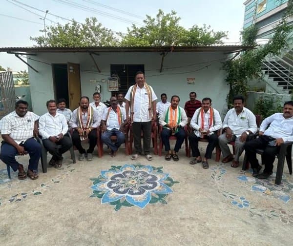 మాజీ ఎమ్మెల్యే వ్యాఖ్యలపై మండిపాటు