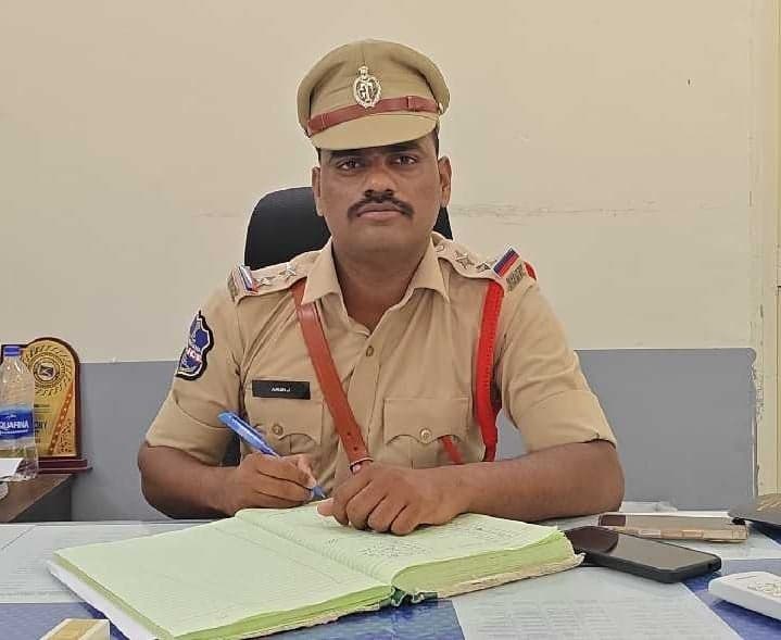 ఎల్‌ఎండీ ఇన్‌చార్జి ఎస్సైగా అరుణ్ బాధ్యతలు - Udayam