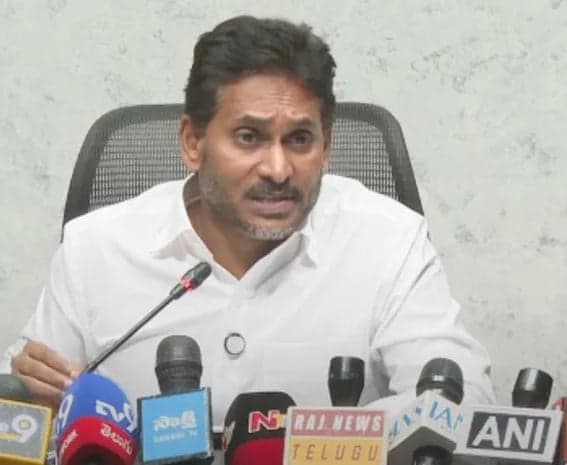 రాష్ట్రంలో హింసపై జగన్‌ ఆగ్రహం