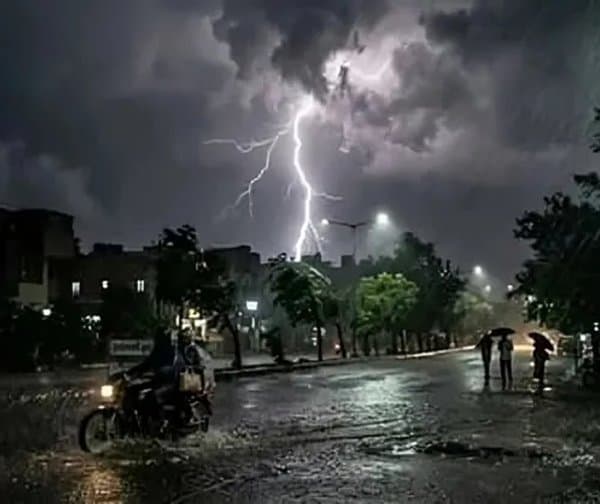 ఏపీలో వర్ష సూచన: అప్రమత్తంగా ఉండాలి