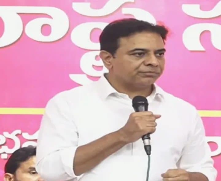 భూములపై కేటీఆర్ తీవ్ర ఆరోపణలు