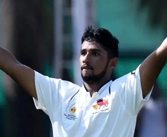  36 ఏళ్ల తర్వాత ముంబై తరఫున ముషీర్‌ ఖాన్‌ రికార్డు