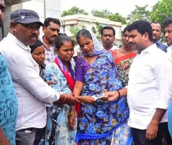 ప్రమాదంలో గాయపడిన కార్మికుడు మృతి - Udayam Digital