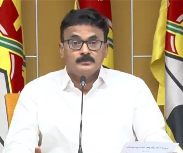 డీఎస్సీపై వైకాపా నేతలది దుష్ప్రచారమే: నీలాయపాలెం విజయ్‌కుమార్ - Udayam Digital