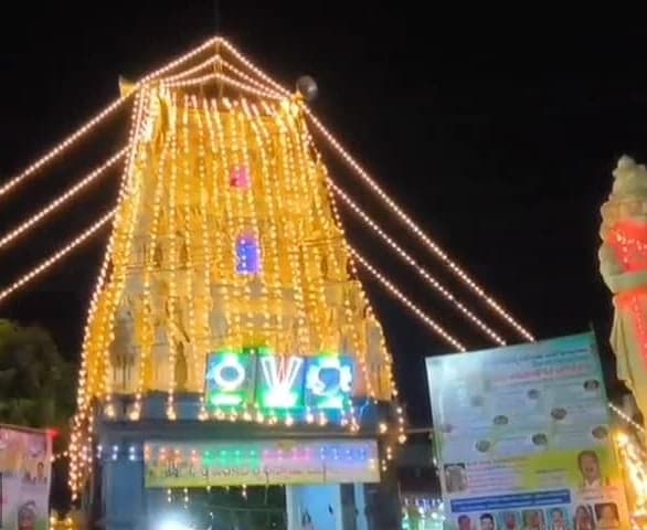 కోరుట్లలో వైభవంగా శరన్నవరాత్రి వేడుకలు - Udayam