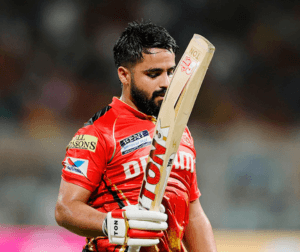 ఐపీఎల్‌లో పంజాబ్ కింగ్స్ ఓపెనర్ ప్రభ్‌సిమ్రన్ సింగ్ నిలకడైన ప్రదర్శన. - Udayam Digital