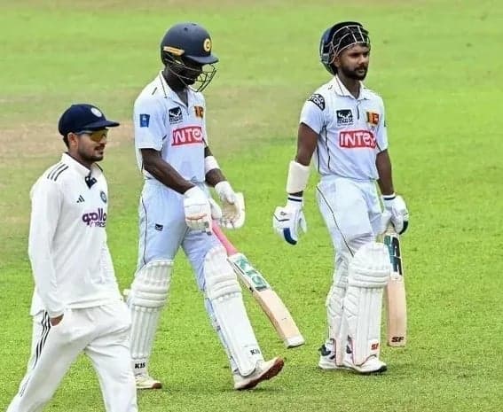 టీమిండియాను వణికించిన ప్లేయర్‌కు అవార్డు