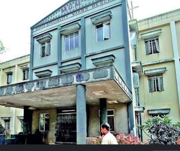 ఎంజీఎం ఆసుపత్రిలో తీవ్ర నర్సింగ్ సిబ్బంది కొరత! - Udayam Digital