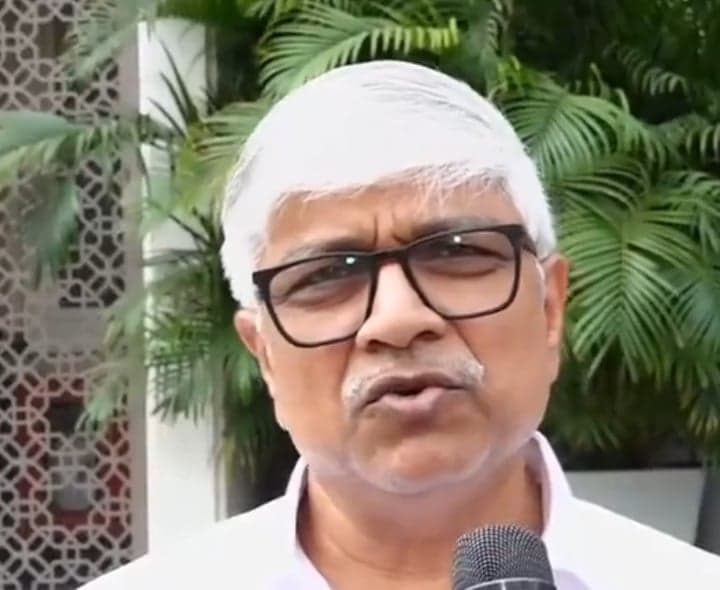 యూపీలో 175- 200 సీట్లు కాంగ్రెస్‌ కోరింది : గౌతమ్‌