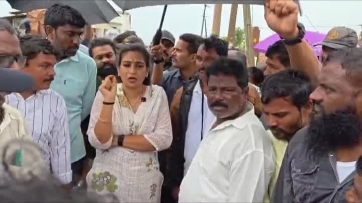 తుపాన్‌ సన్నద్ధతపై సమీక్షించిన హోంమంత్రి అనిత