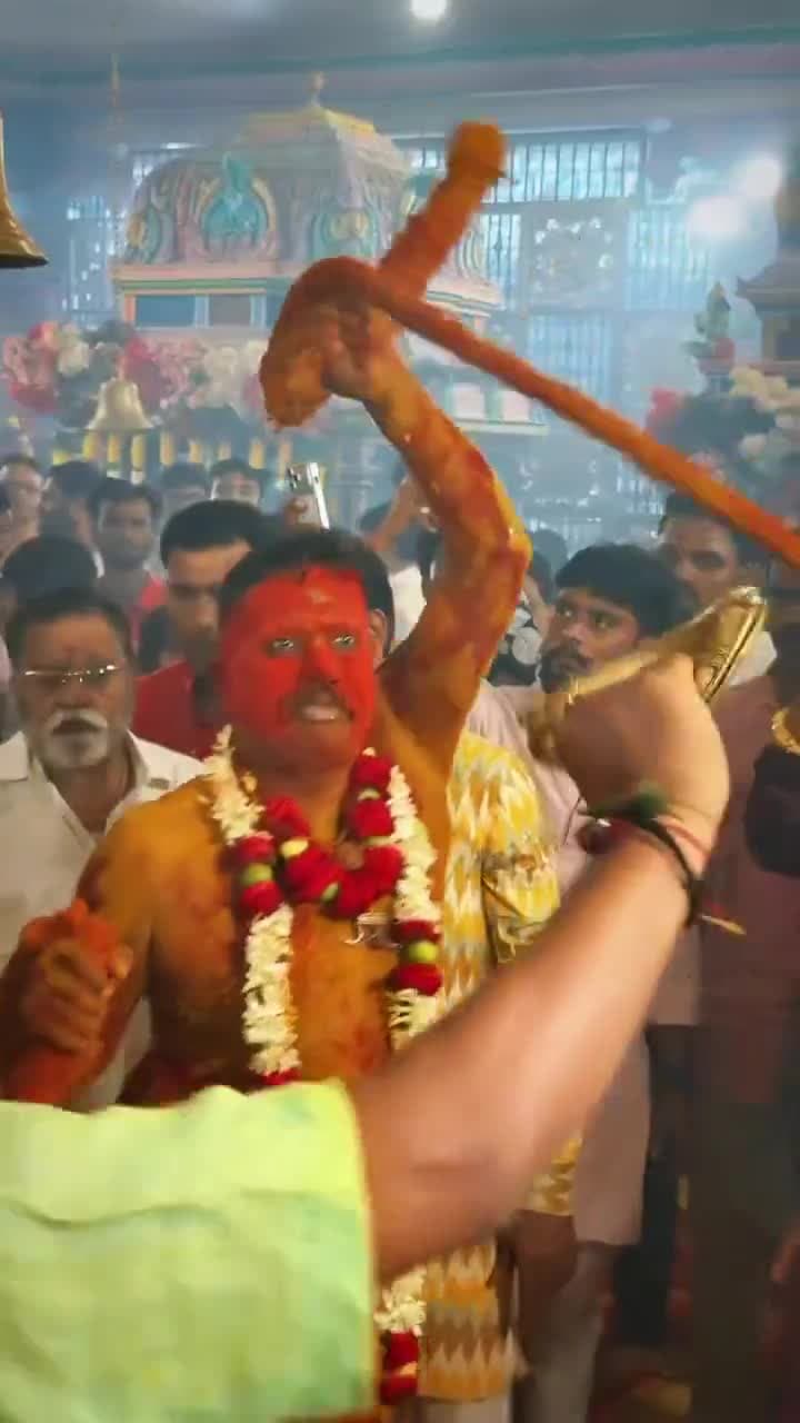 బోనాల వేడుకల్లో సందడి చేసిన నటి ఫరియా అబ్దుల్లా
