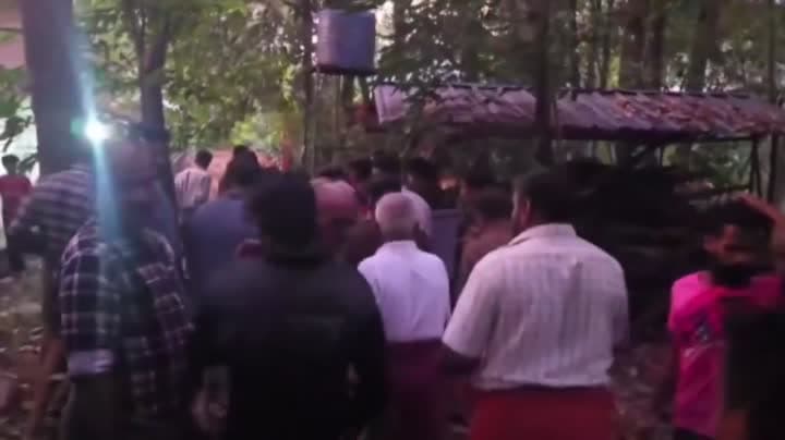 కొండచరియలు విరిగిపడి ఐదుగురి ప్రాణాలు బలి