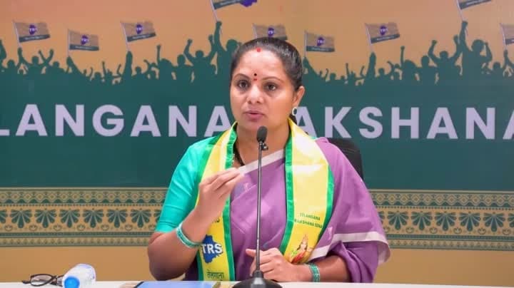మిషన్ భగీరథను వెంటనే పూర్తి చేయాలి: కవిత