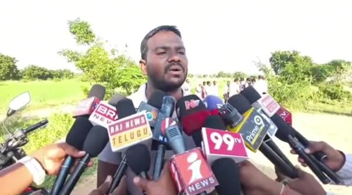 కేసీఆర్ మా భూములు ఇంచు కూడా తీసుకోలేదు 