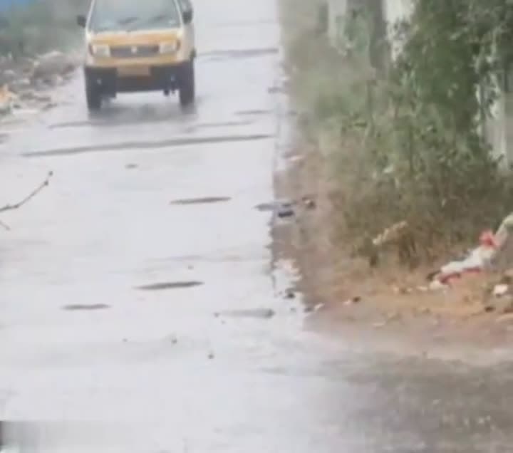 హైదరాబాద్‌లో పలు ప్రాంతాల్లో వర్షం