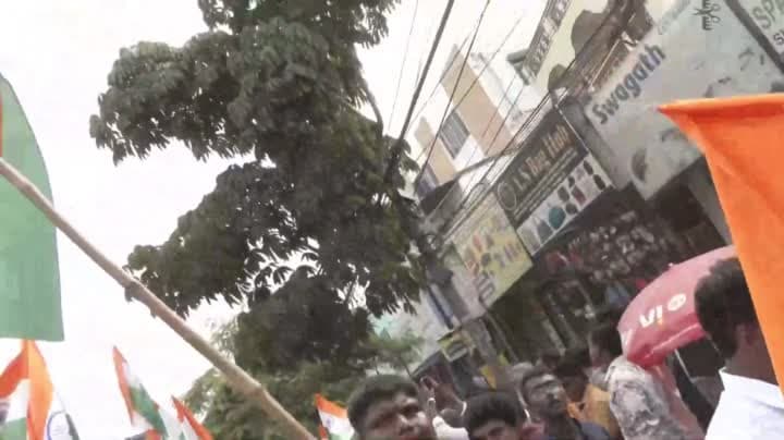 హర్‌ ఘర్‌ తిరంగా ర్యాలీలో ఎంపీ ఈటల