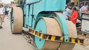 రోడ్డు రూలర్ తో 121 మడీఫైడ్ సైలెన్సర్లను తొక్కించిన --- జిల్లా ఎస్పీ