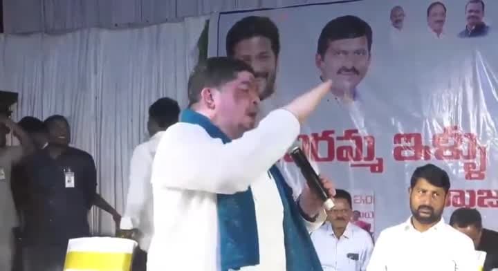 డబుల్‌ బెడ్‌రూమ్‌ ఇళ్లు బీఆర్‌ఎస్‌ హయాంలో నిర్మించినవే