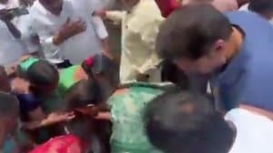 సబితమ్మ ఎదుట రైతుల కన్నీరు