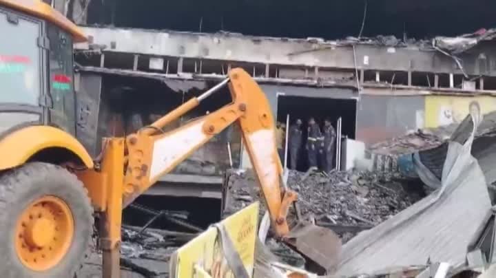 కర్నూలు జీవీ మాల్‌లో భారీ అగ్నిప్రమాదం