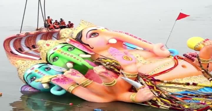 ఖైరతాబాద్‌ గణేశ్‌ నిమజ్జనం ప్రశాంతం
