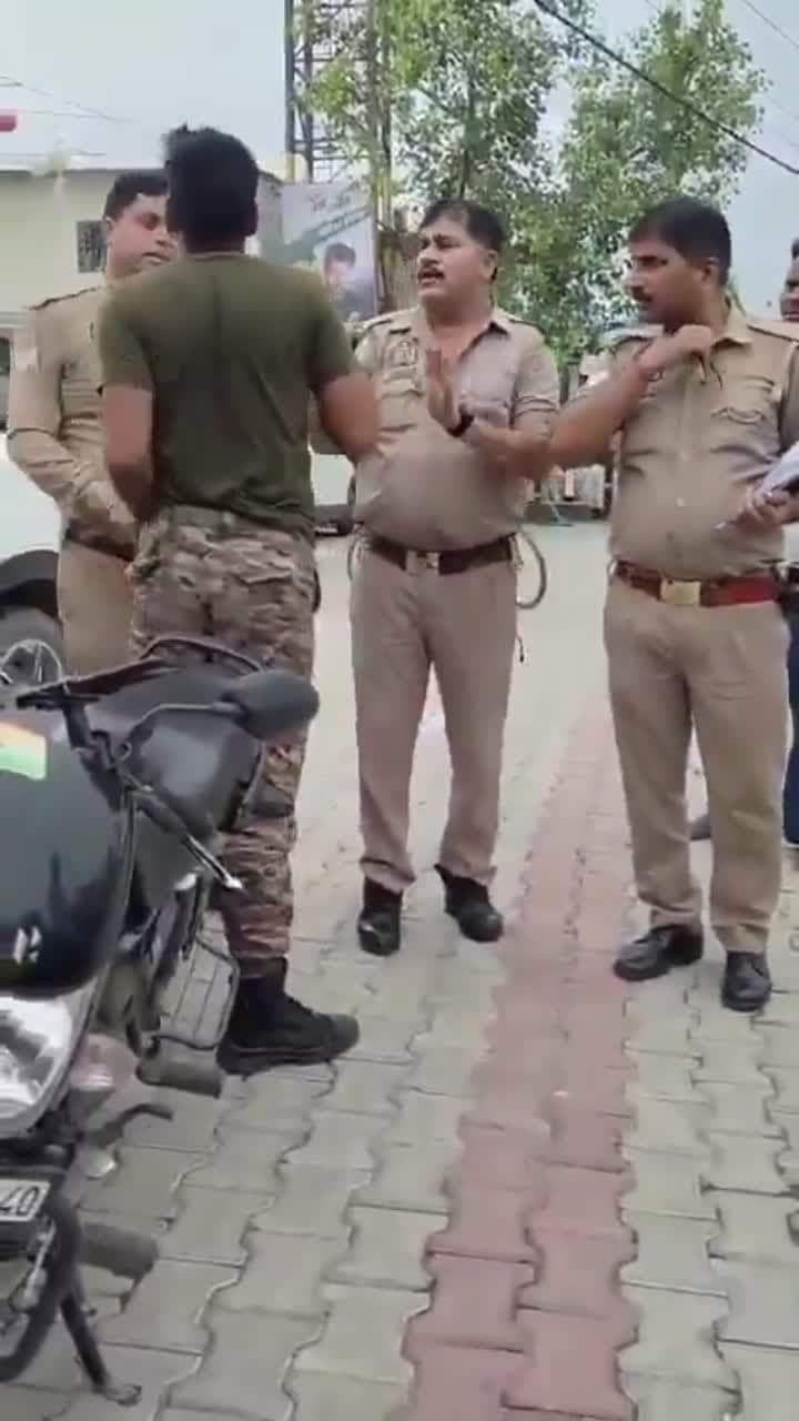 మీరట్‌లో సైనికుడు, పోలీసుల మధ్య వాగ్వాదం
