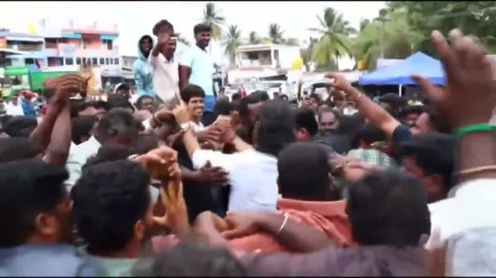 తిరువణ్ణామలై: 'ఓమ్' షూటింగ్ లో ధనుష్