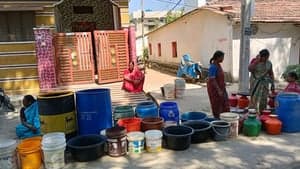 తెలంగాణలో తాగునీటి కోసం మహిళల నిరసనలు