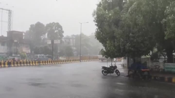 అర్నబ్ తుఫాన్‌తో ఏపీలో భారీ వర్షాలు
