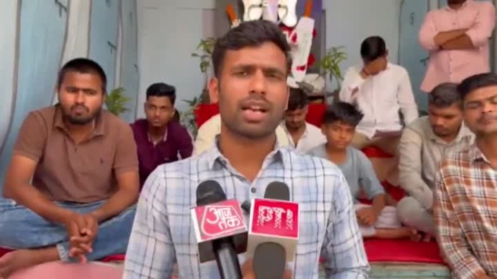 మెడికల్ పరికరాలతో గణేశుడి విగ్రహం