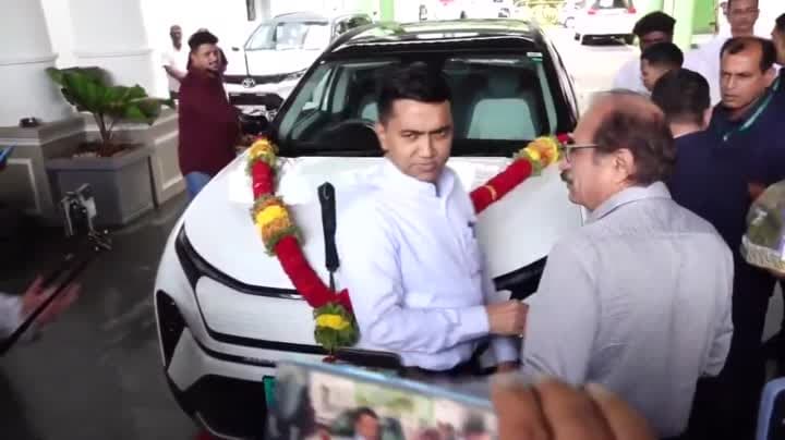 డీజిల్ కార్ స్థానంలో ఈవీ వాడకం: గోవా సీఎం
