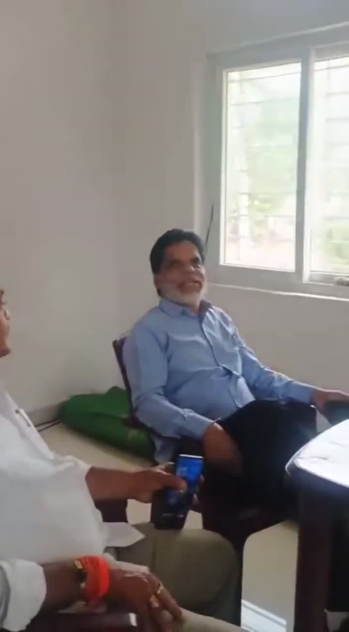 తహసీల్దార్ దురుసు ప్రవర్తనపై కలెక్టర్‌కు ఫిర్యాదు