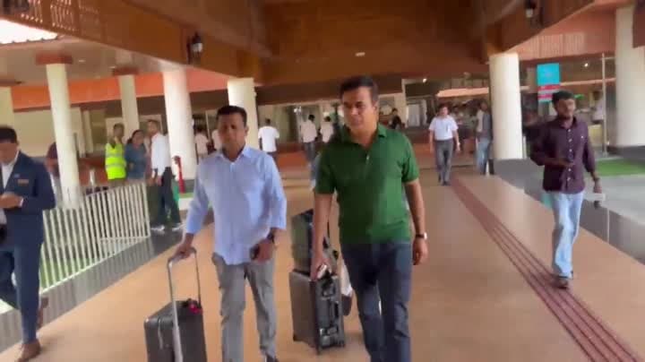కొచ్చికి చేరుకున్న కేటీఆర్‌
