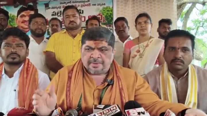 తెలంగాణ అభివృద్ధికి కేంద్రం సహకరించాలి:  పొన్నం