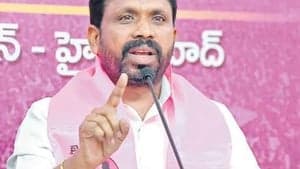 రూ.𝟒𝟎 వేల కోట్లపై శ్వేతపత్రం విడుదల చేయాలి: ఎర్రోళ్ల శ్రీనివాస్