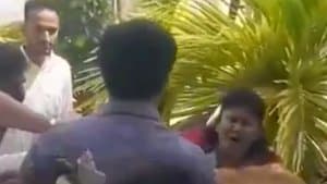 వైసీపీ ఆఫీస్‌లో తీవ్ర ఉద్రిక్తత