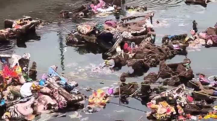కరువుతో నిమజ్జనానికి నీరు కరువు